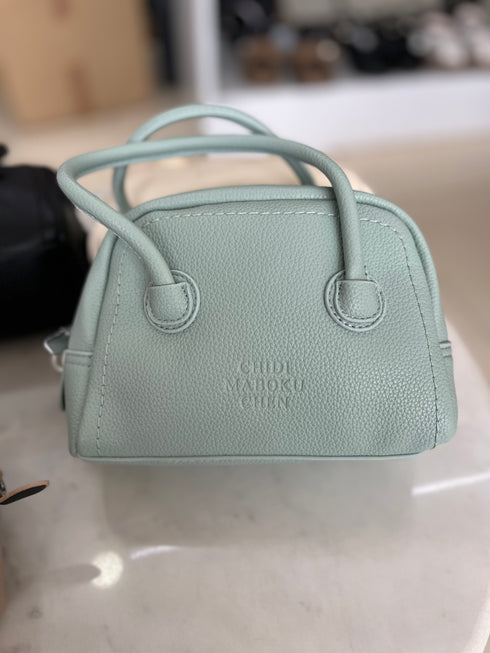 Single Compartment Casual Hand and Over The Shoulder Bags